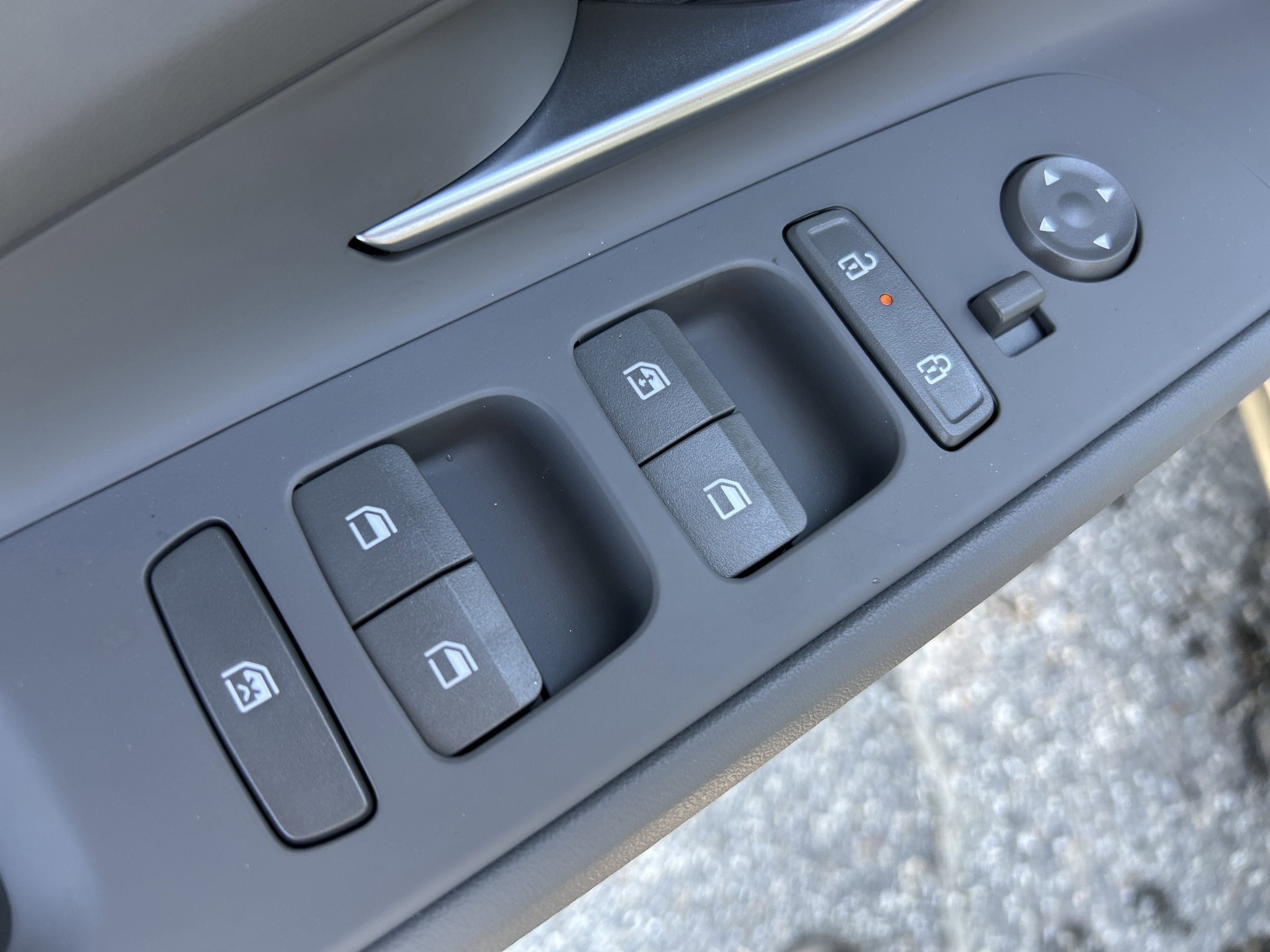 New 2026 Hyundai Elantra Hybrid FWD image 18