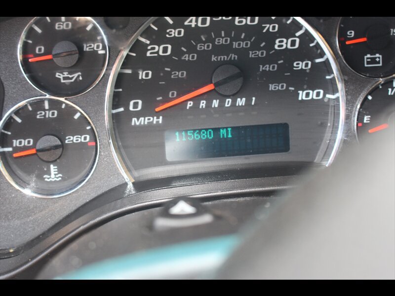 Used 2021 Chevrolet Express 2500 w/ Driver Convenience Package RWD image 21