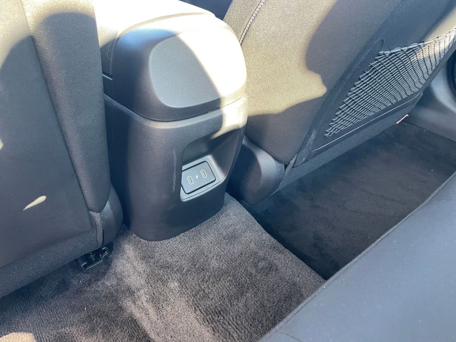 Used 2025 Hyundai Elantra SEL image 23