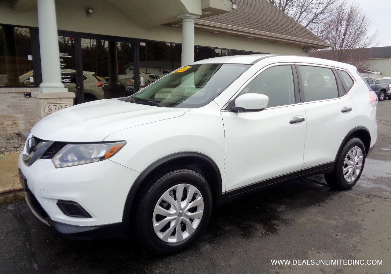 Used 2016 Nissan Rogue S image 1