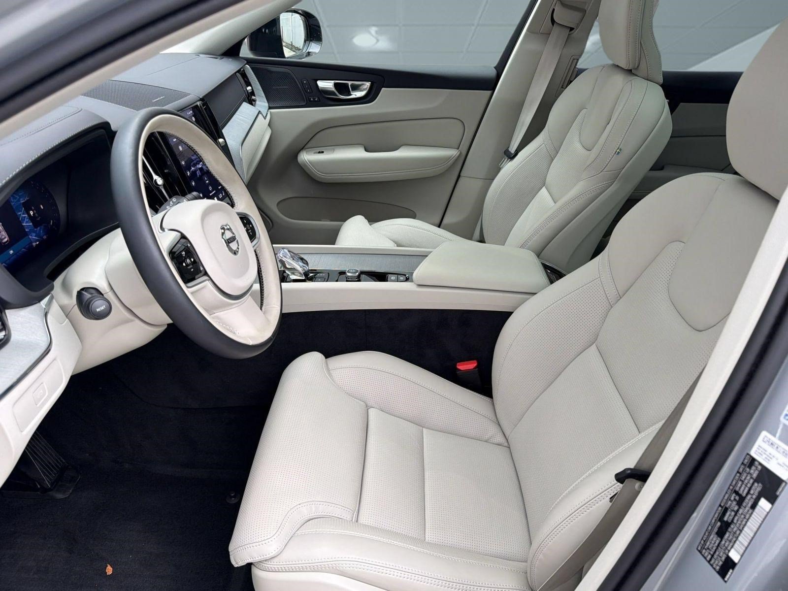 Used 2025 Volvo XC60 B5 Ultra w/ Protection Package Premier AWD/4WD image 5