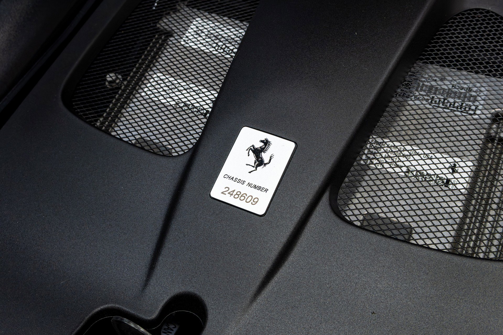 Used 2020 Ferrari 812 Superfast RWD image 38