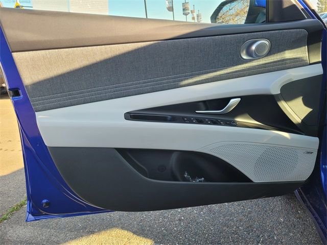 New 2026 Hyundai Elantra Limited image 20