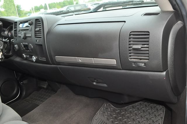 Used 2009 Chevrolet Silverado 2500 LT w/ Exterior Plus Package AWD/4WD image 20