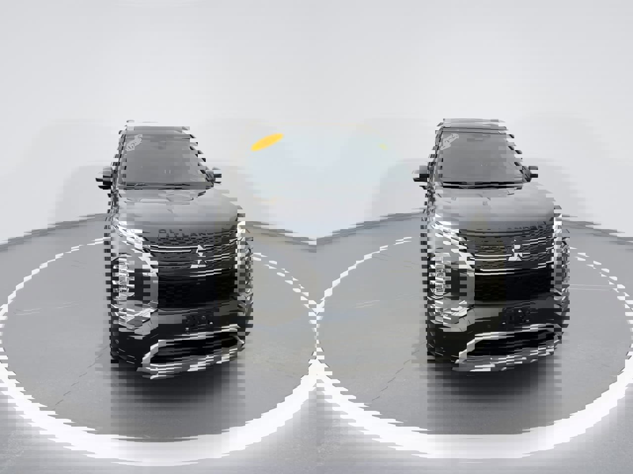 Used 2025 Mitsubishi Outlander SEL image 3