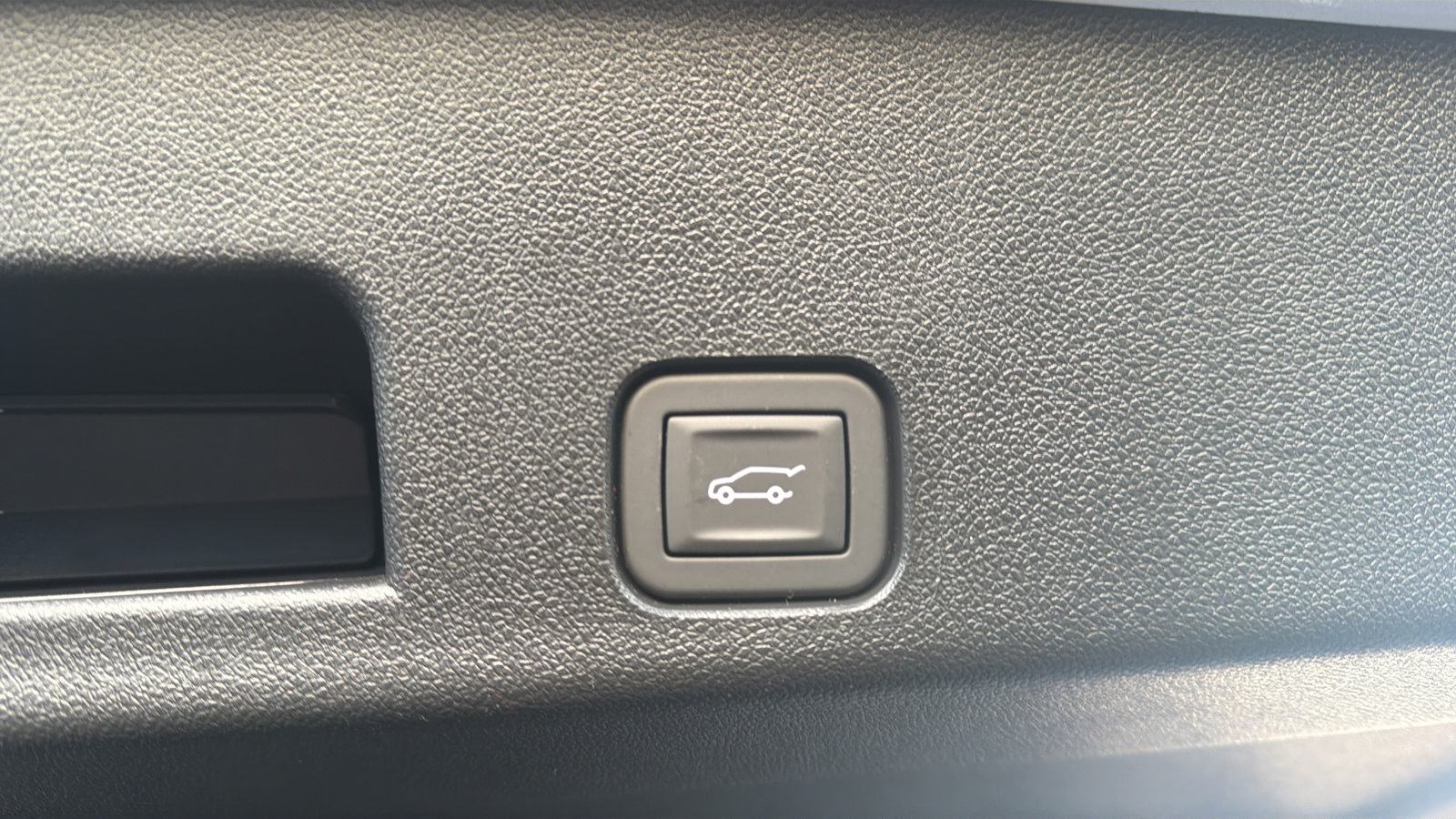 New 2026 GMC Acadia Elevation w/ Elevation Premium Package FWD image 28