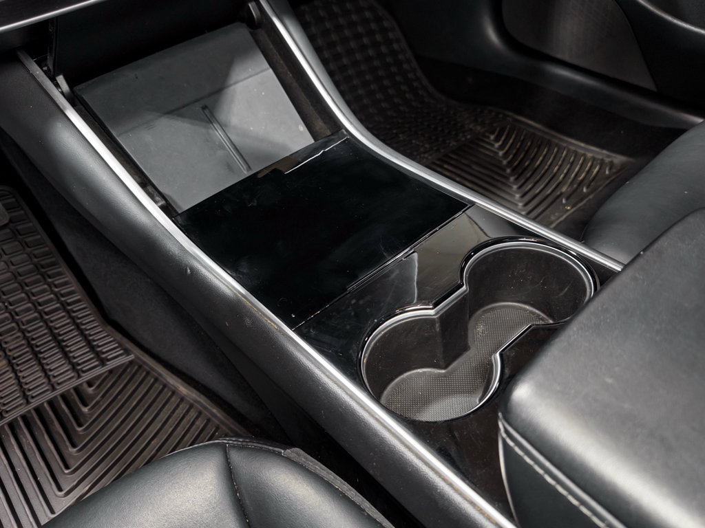 Used 2020 Tesla Model 3 Standard Range Plus image 17