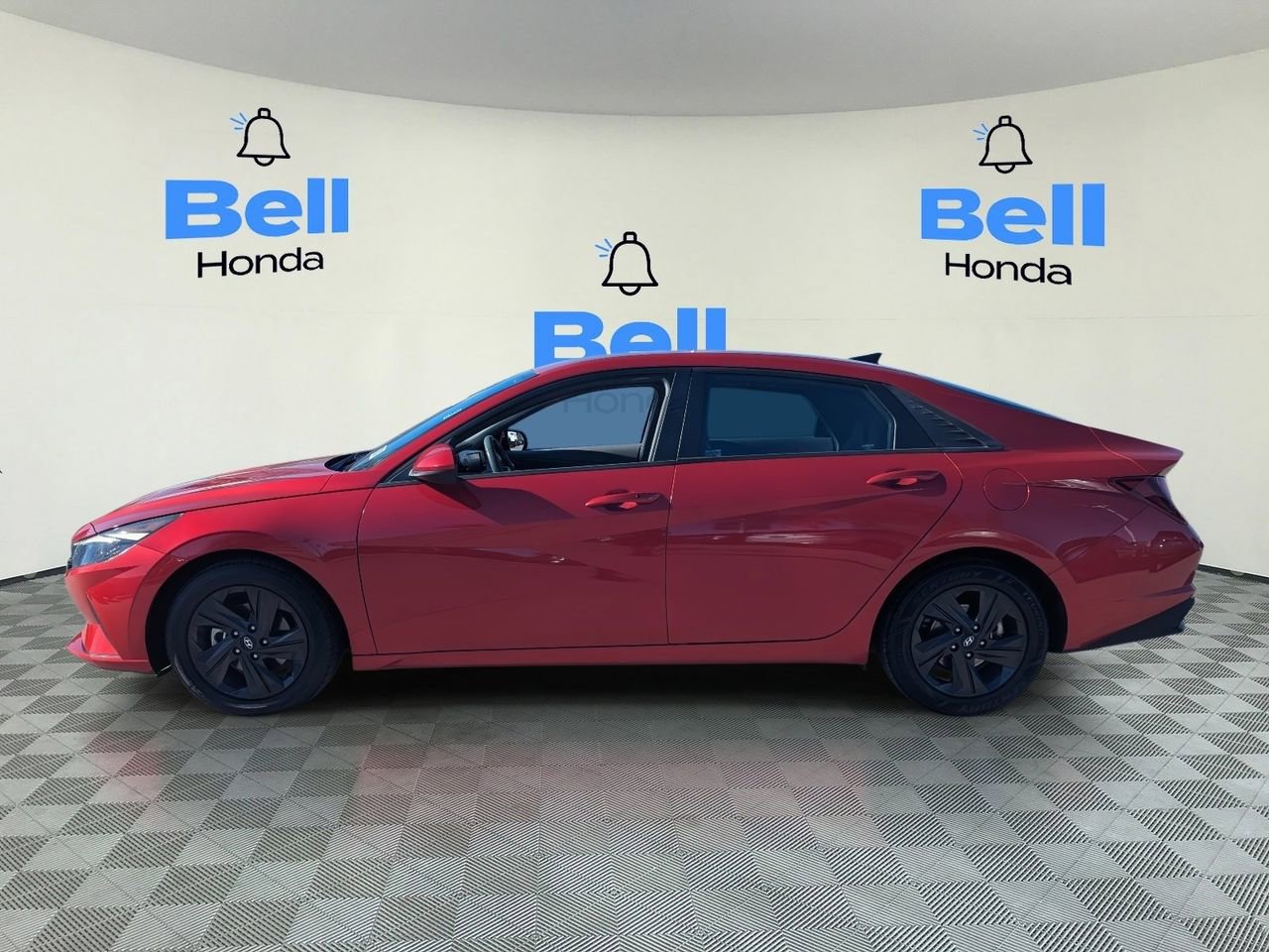 Used 2021 Hyundai Elantra SEL w/ Convenience Package video 2