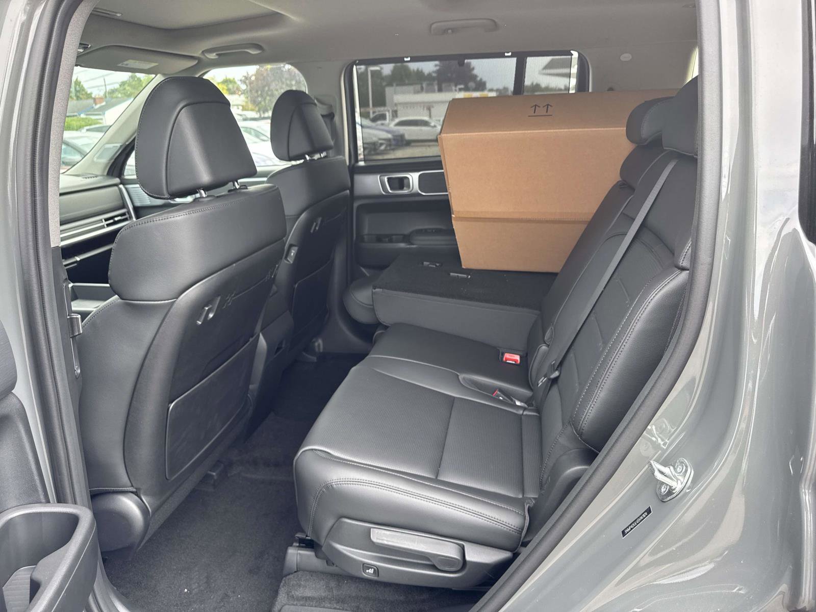 Used 2025 Hyundai Santa Fe Limited image 5