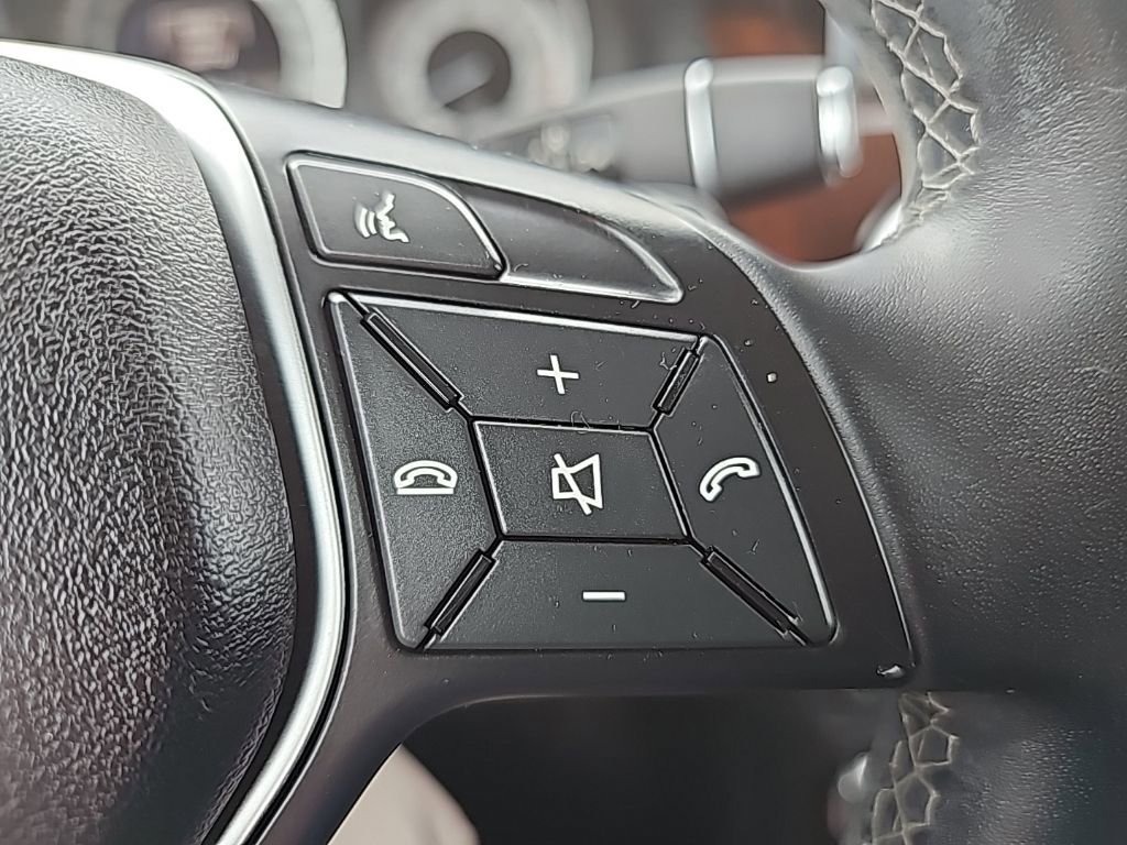Used 2013 Mercedes-Benz GLK 350 4MATIC image 28