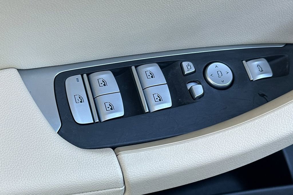 Used 2024 BMW X3 xDrive30i w/ Convenience Package image 11