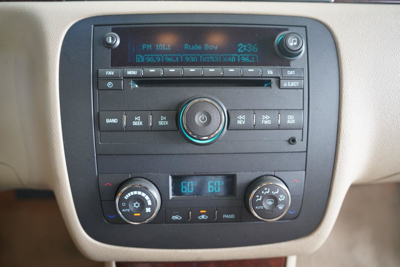 Used 2006 Buick Lucerne CXL w/ Luxury Package FWD image 17