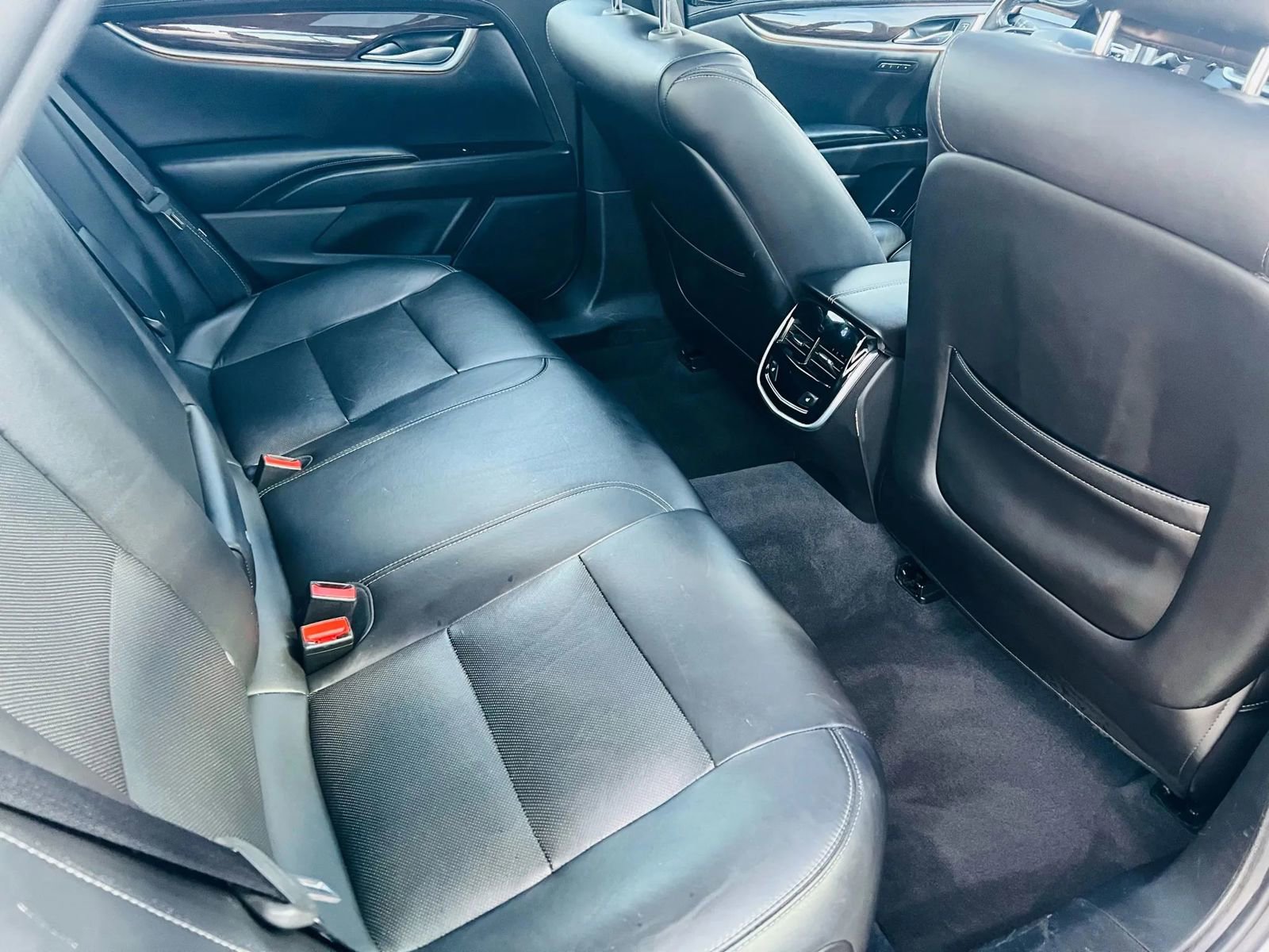 Used 2014 Cadillac XTS Luxury image 14