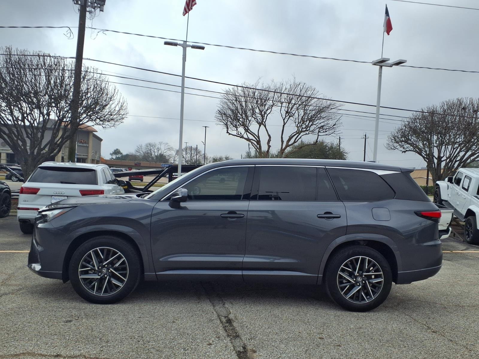 Used 2025 Lexus TX 350 FWD image 24