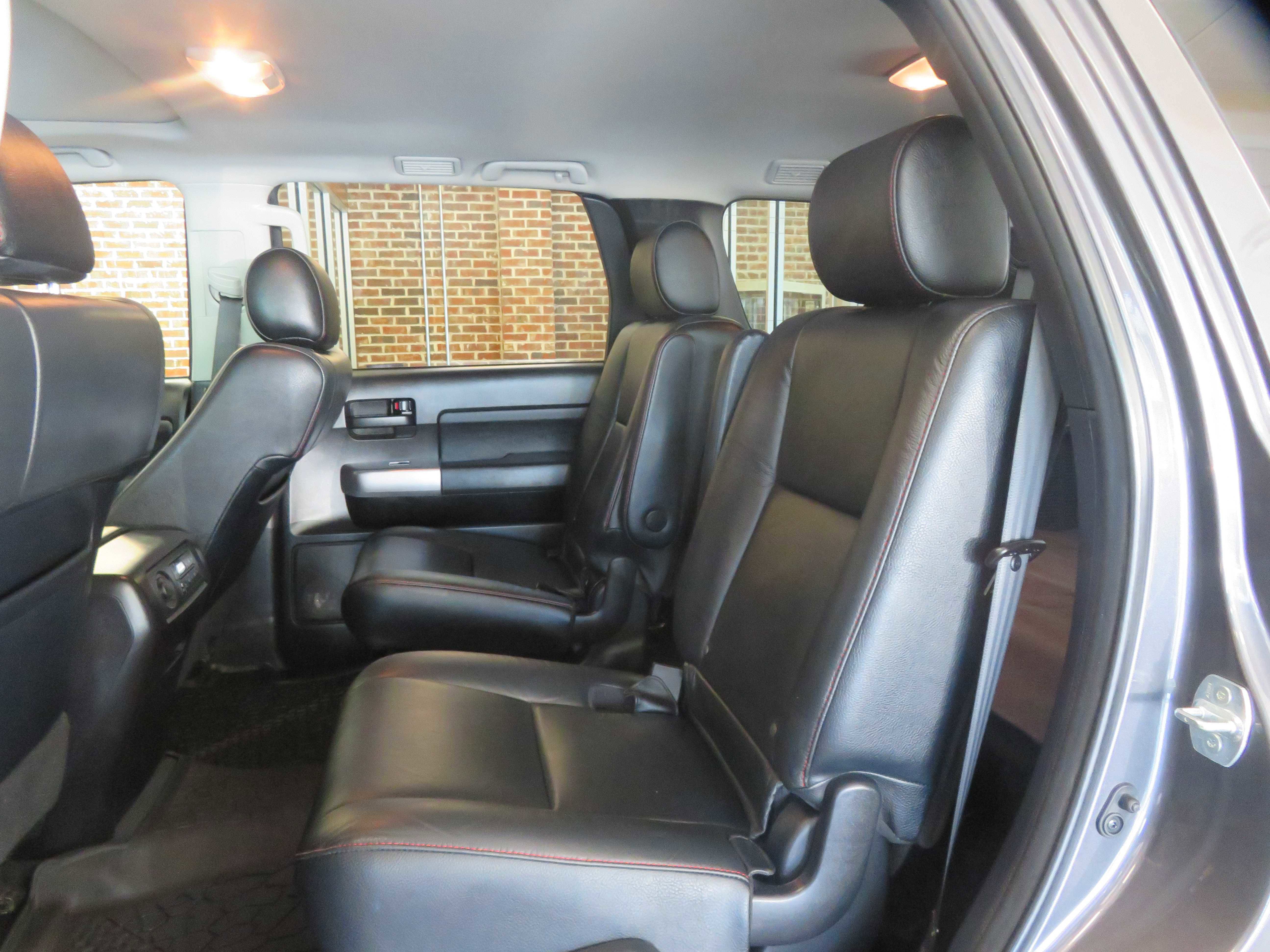 Used 2021 Toyota Sequoia TRD Pro AWD/4WD image 21