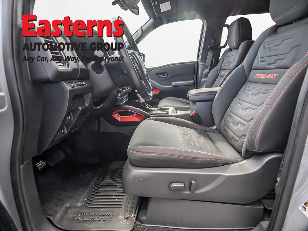 Used 2024 Nissan Frontier PRO-4X w/ Technology Package image 14