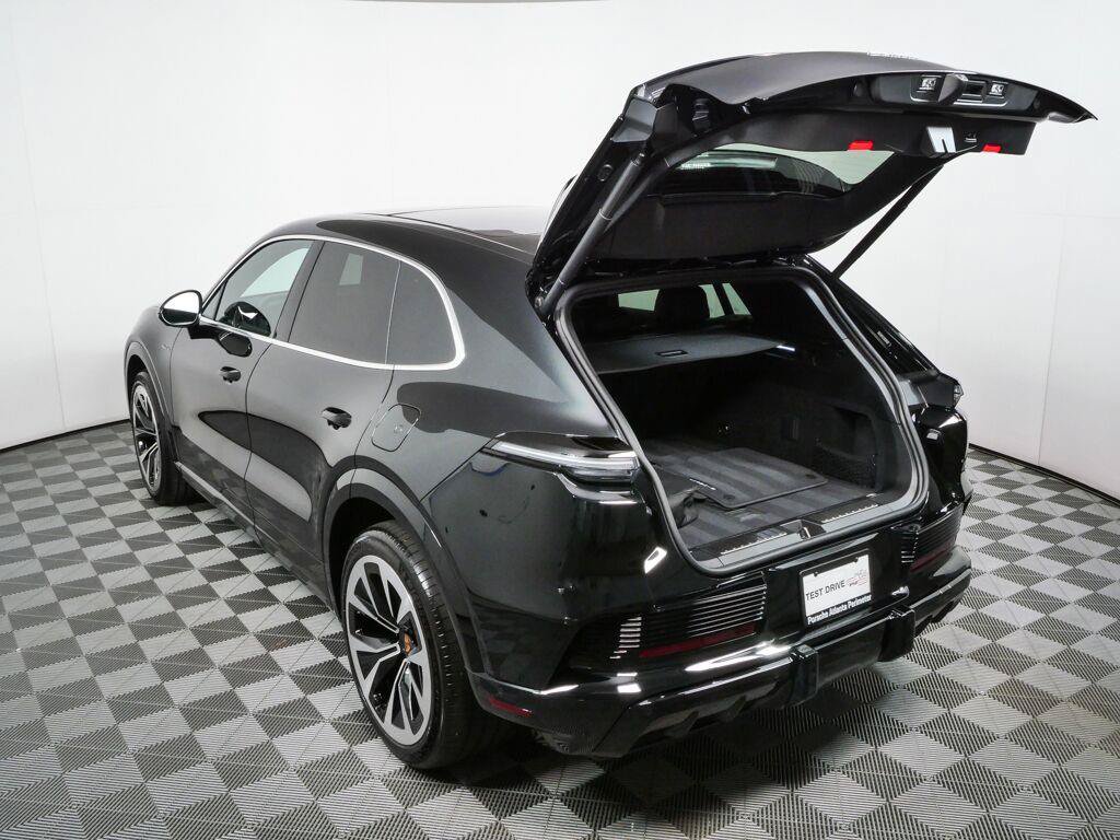 New 2026 Porsche Cayenne Electric AWD/4WD image 33