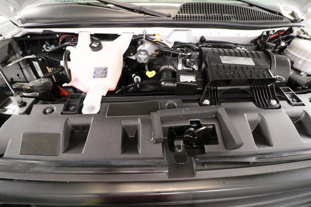 Used 2018 GMC Savana 2500 Extended image 17