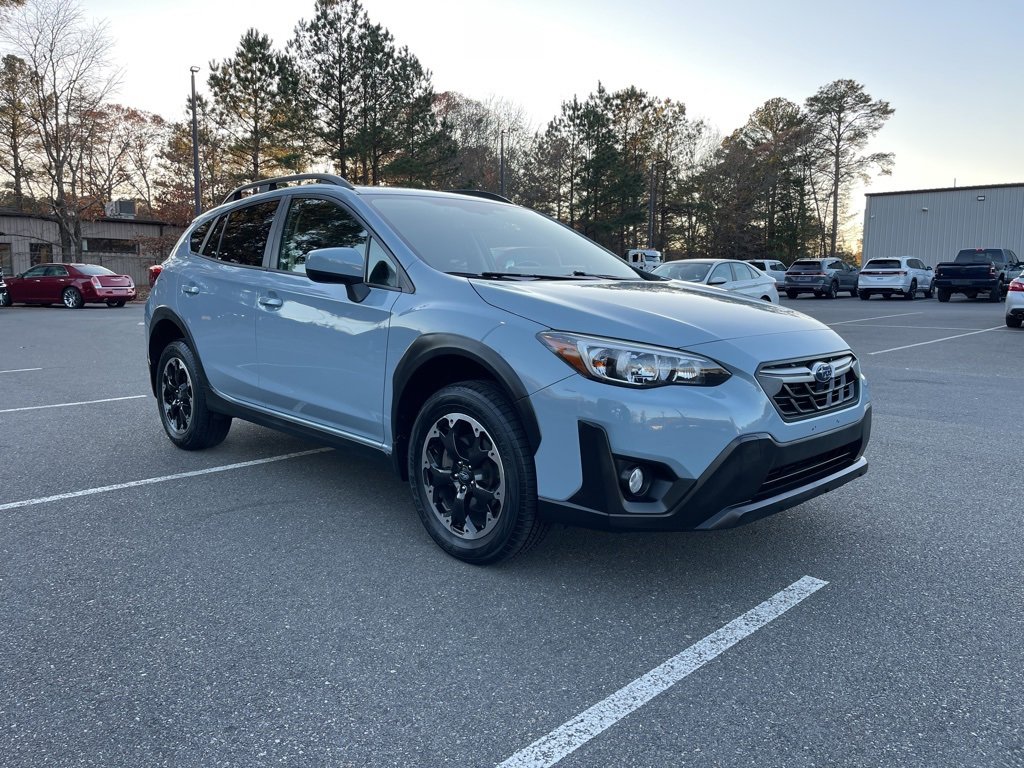 Used 2023 Subaru Crosstrek 2.0i Premium image 4