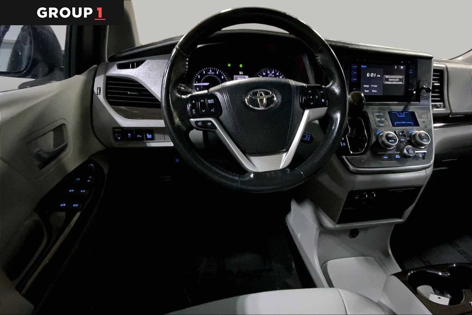 Certified 2017 Toyota Sienna XLE w/ XLE Navigation Package AWD/4WD image 6