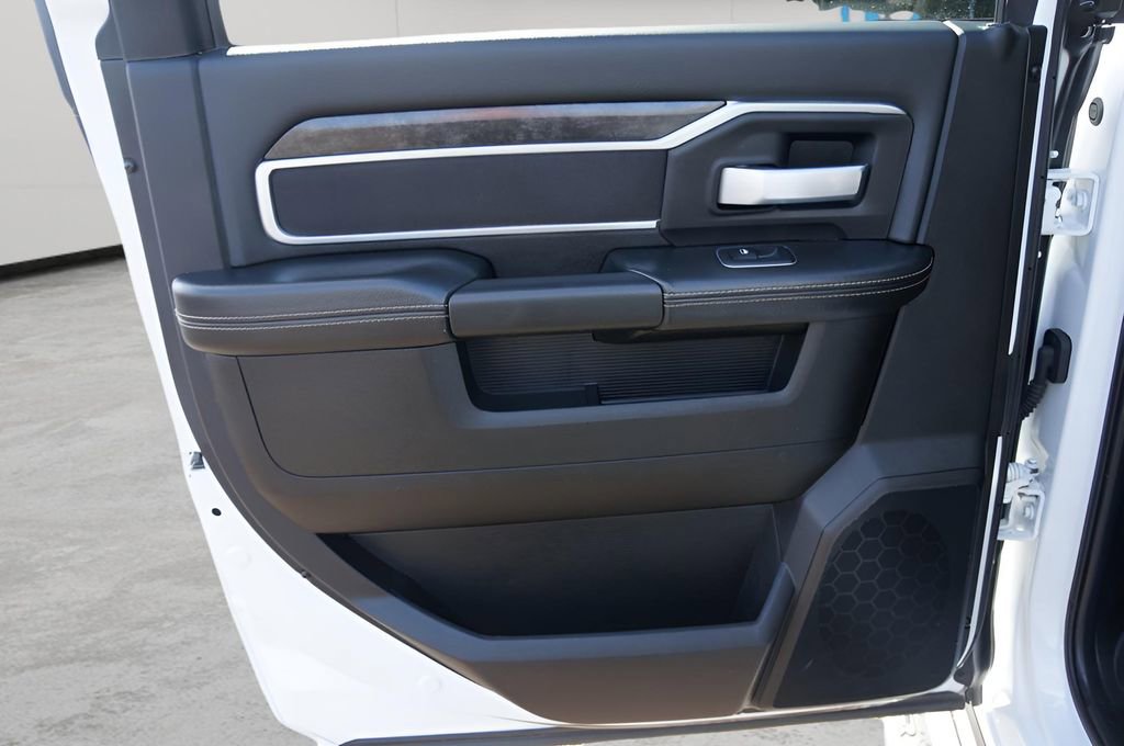 Used 2024 RAM 2500 Big Horn image 11
