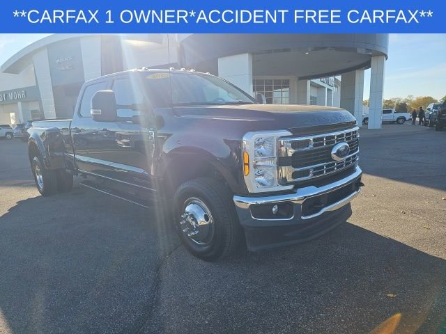 Used 2025 Ford F350 XLT image 2