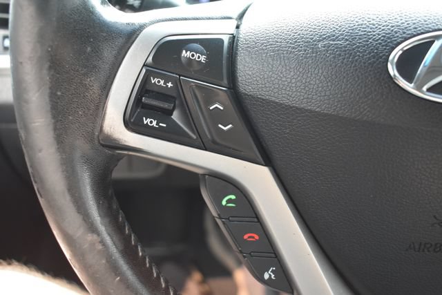 Used 2012 Hyundai Veloster w/ Style Pkg FWD image 21