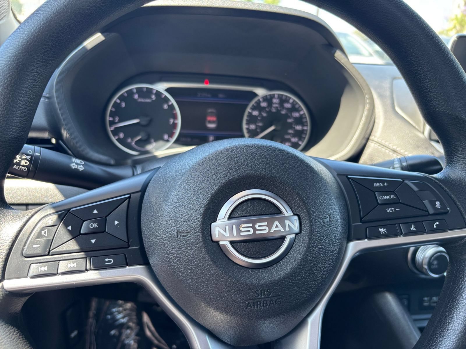 Used 2025 Nissan Sentra SV FWD image 28