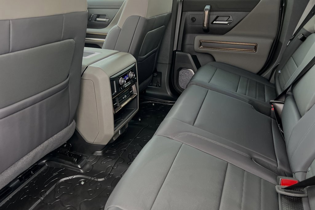 New 2025 GMC Hummer EV 2X w/ Extreme Off-Road Package image 9
