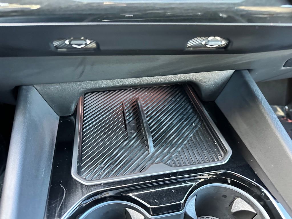 Used 2025 BMW 530i xDrive 530i xDrive w/ Premium Package image 20