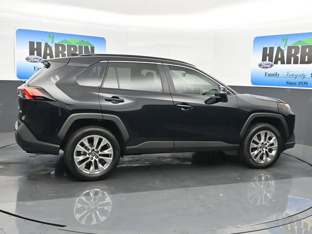 Used 2025 Toyota RAV4 XLE Premium FWD image 6