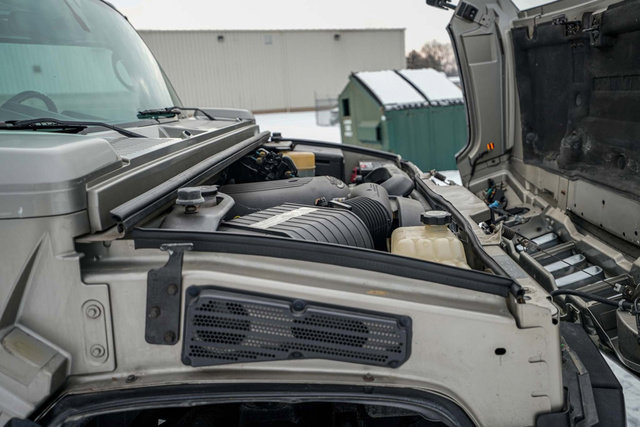 Used 2003 HUMMER H2 w/ Preferred Equipment Group image 22