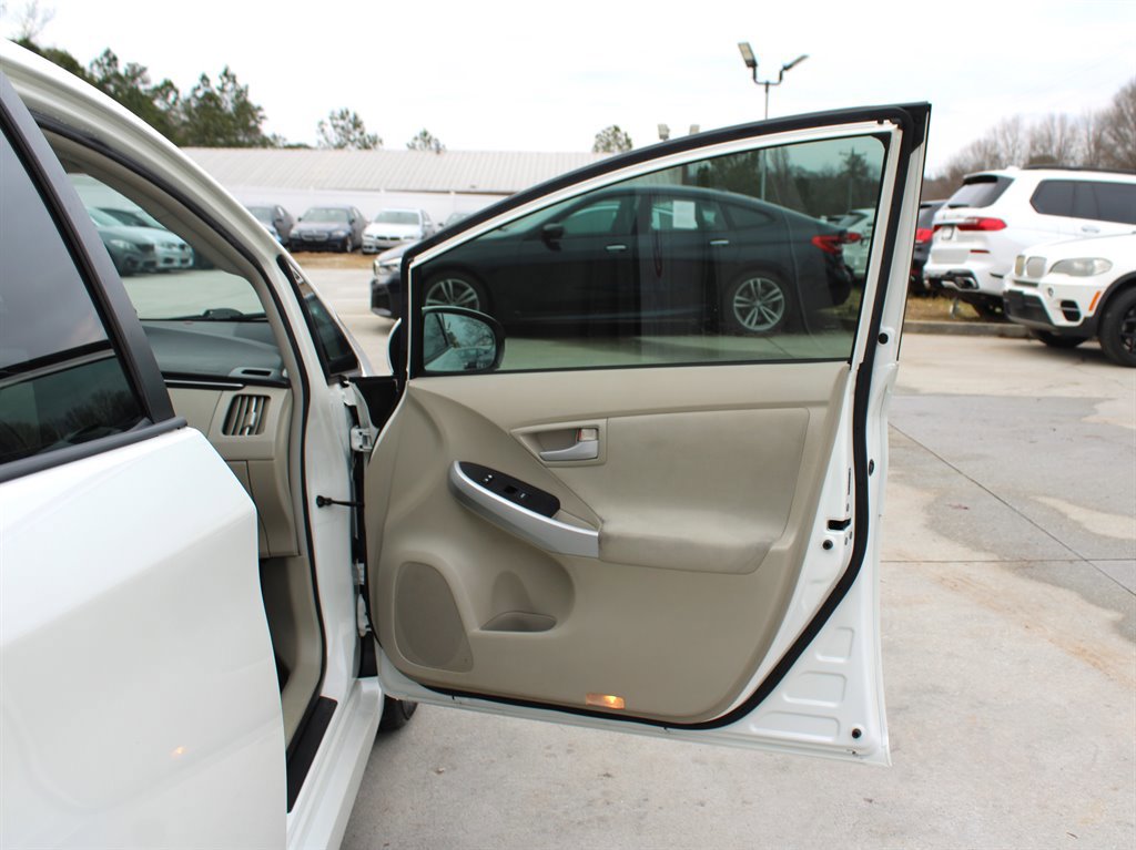 Used 2011 Toyota Prius Five image 27