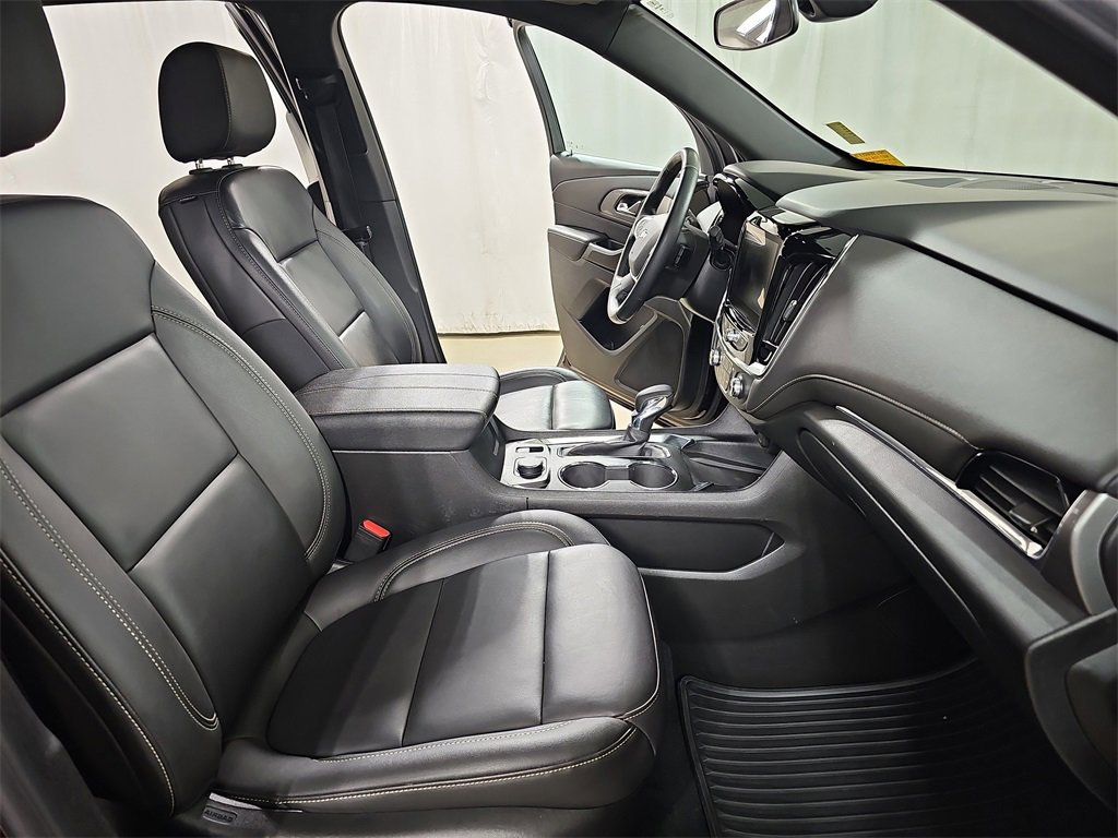 Certified 2023 Chevrolet Traverse LT image 14