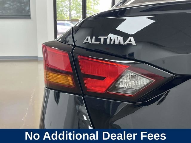 Used 2025 Nissan Altima 2.5 SL FWD image 12