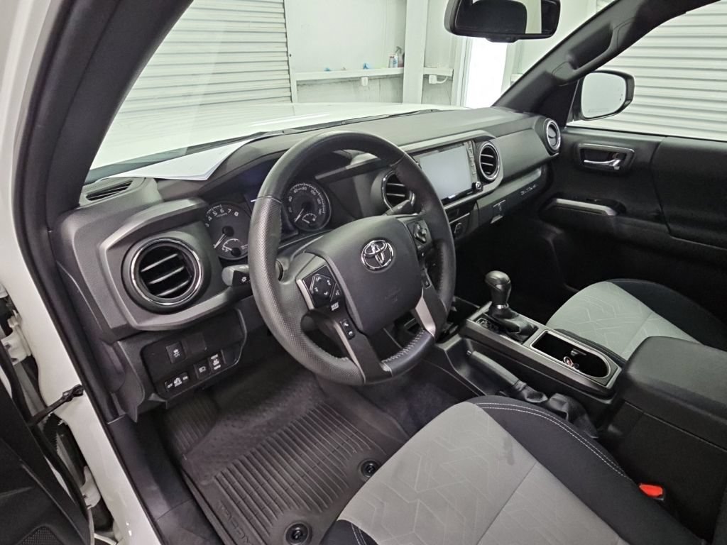 Used 2023 Toyota Tacoma TRD Off-Road AWD/4WD image 12