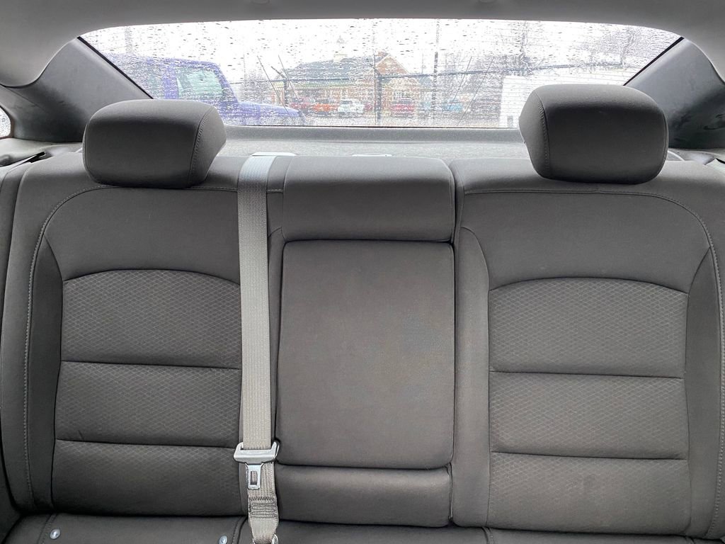 Used 2021 Chevrolet Malibu LT image 25