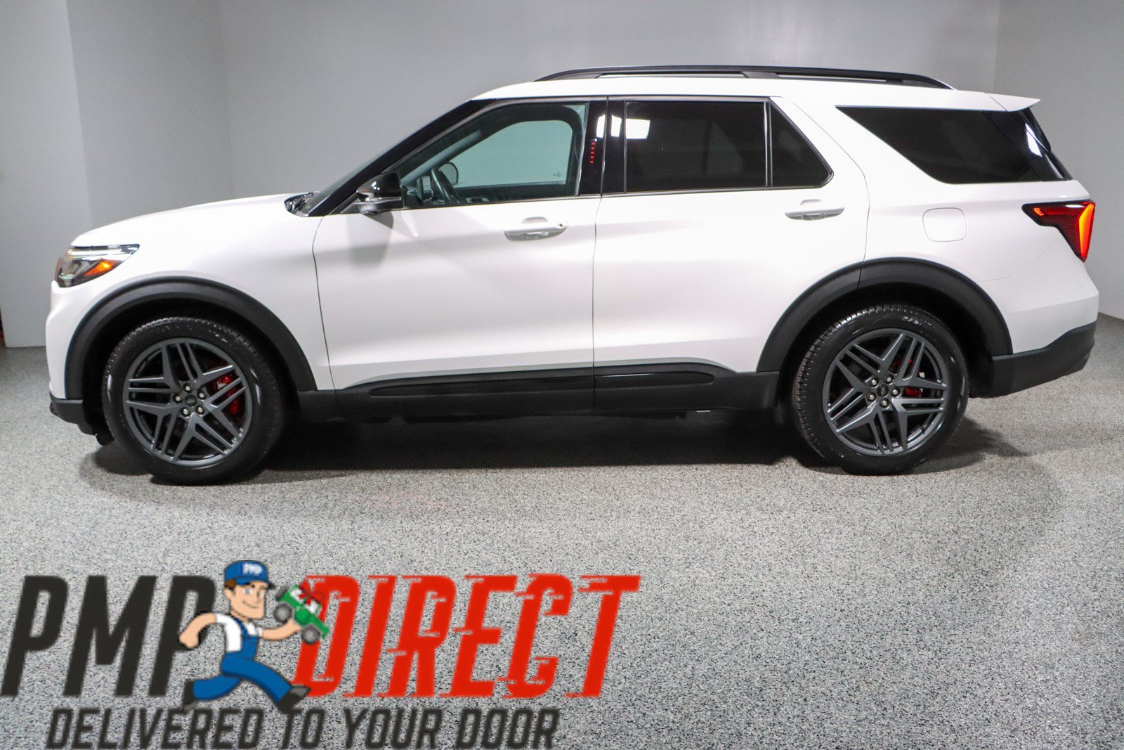 Used 2025 Ford Explorer ST AWD/4WD image 10