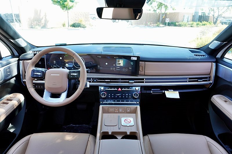 New 2025 Hyundai Santa Fe Limited image 24