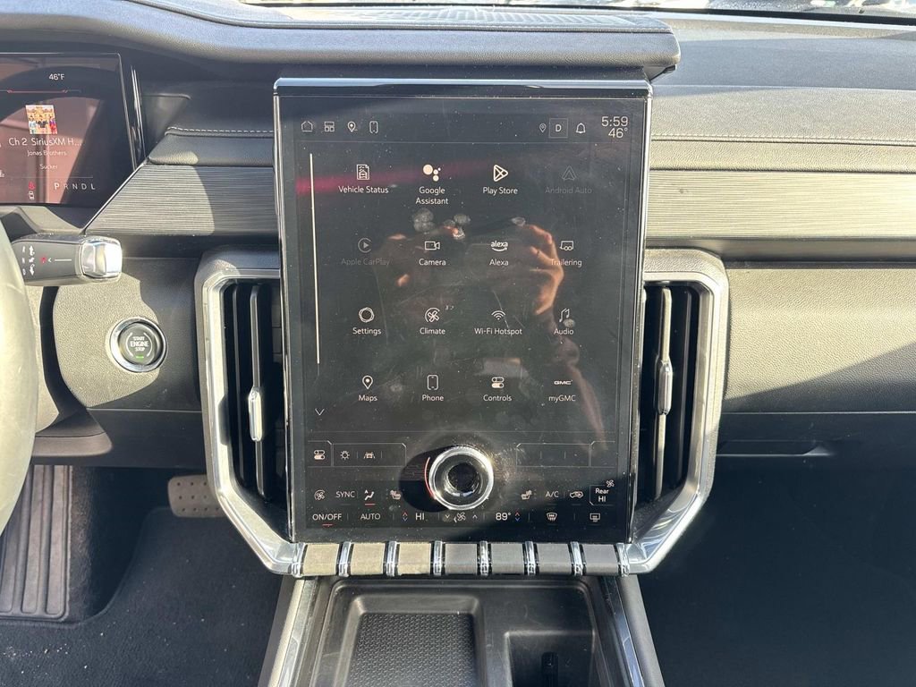 Used 2025 GMC Acadia Elevation image 25