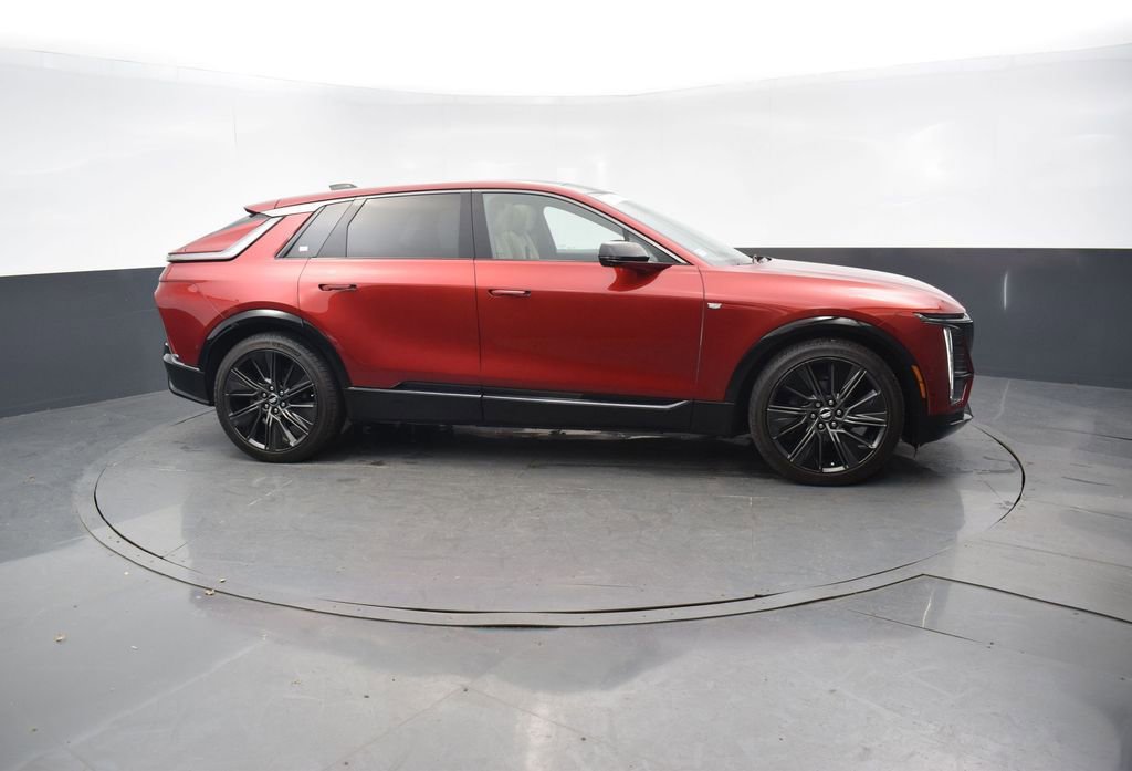 Certified 2024 Cadillac Lyriq Sport w/ Nappa Leather Package image 7