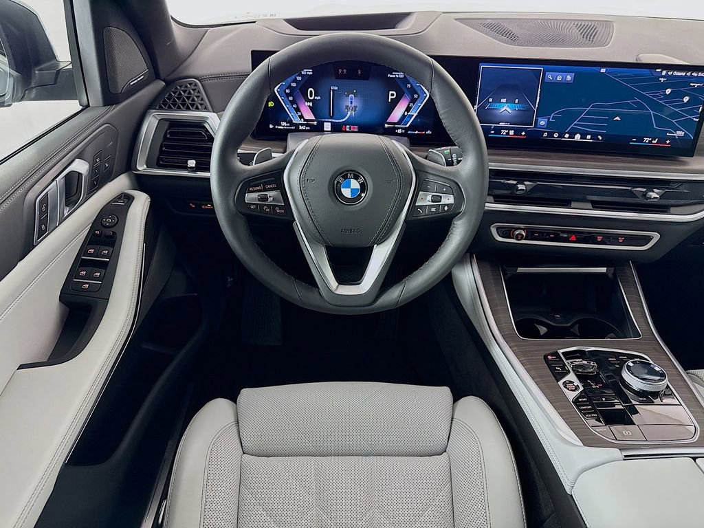 Used 2026 BMW X5 sDrive40i w/ Executive Package image 24