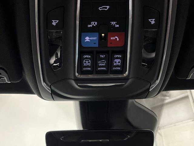 Used 2024 Jeep Wagoneer Series II image 28