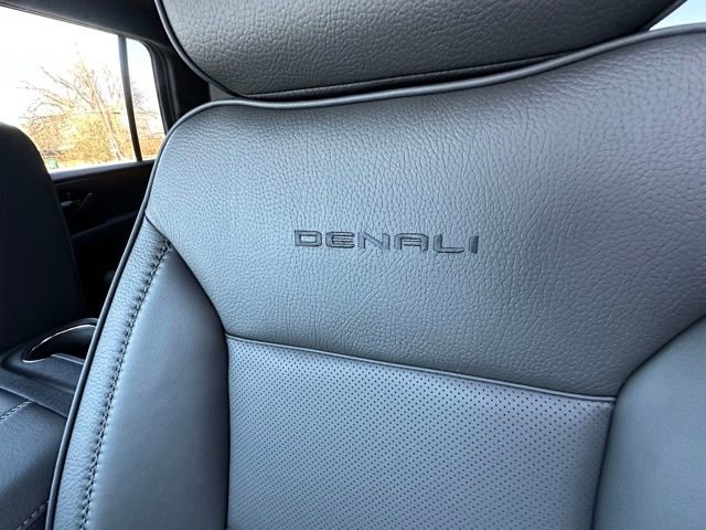 New 2026 GMC Yukon XL Denali w/ Sun & Power Step Package AWD/4WD image 16