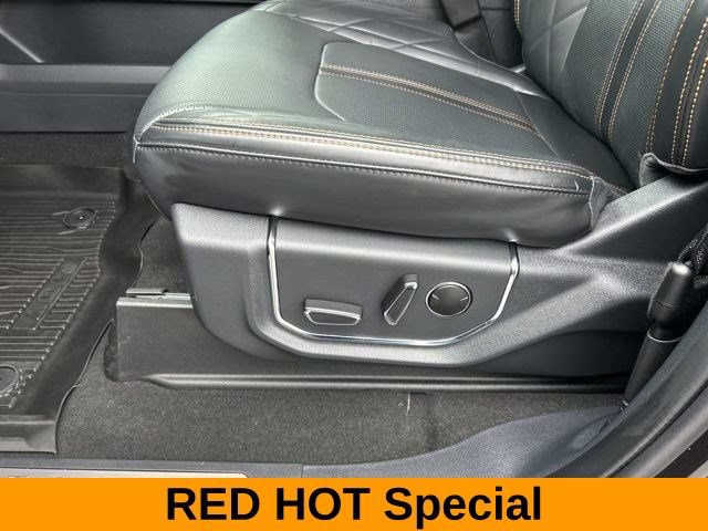 Used 2023 Ford Expedition Platinum AWD/4WD image 14