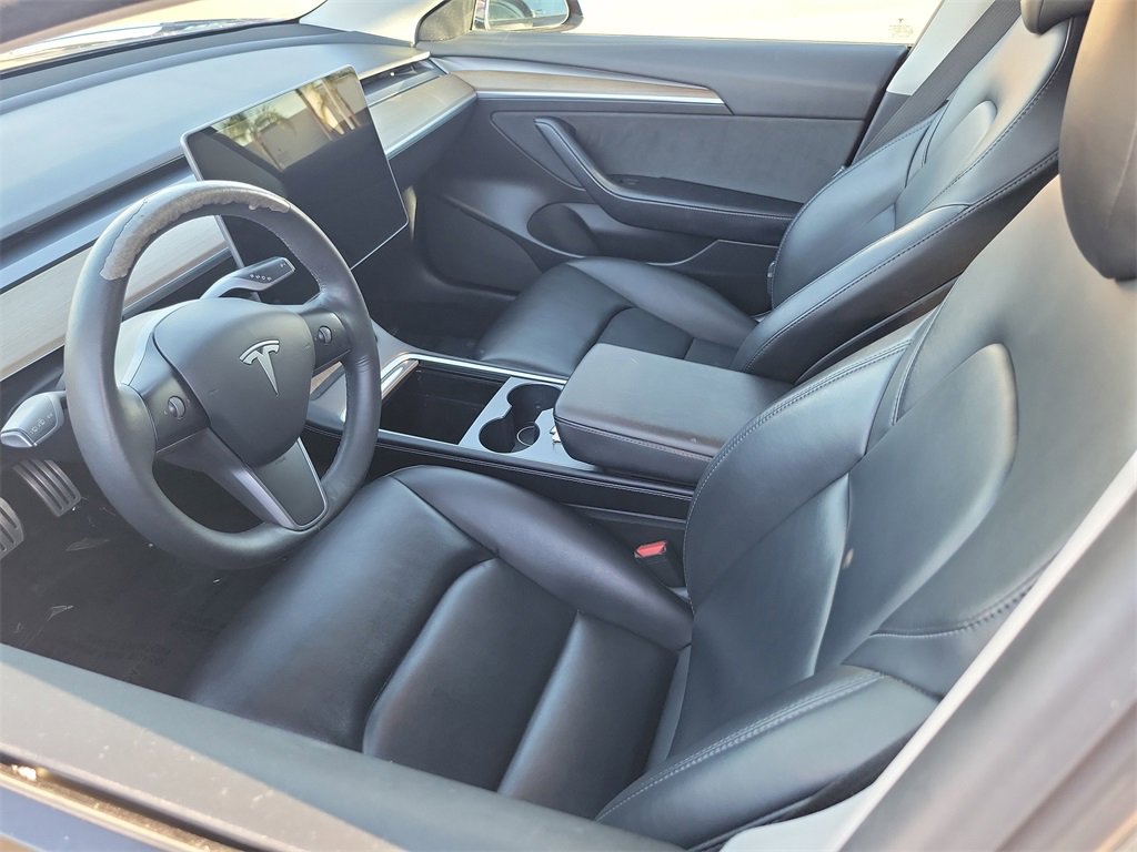 Used 2022 Tesla Model 3 Performance image 3