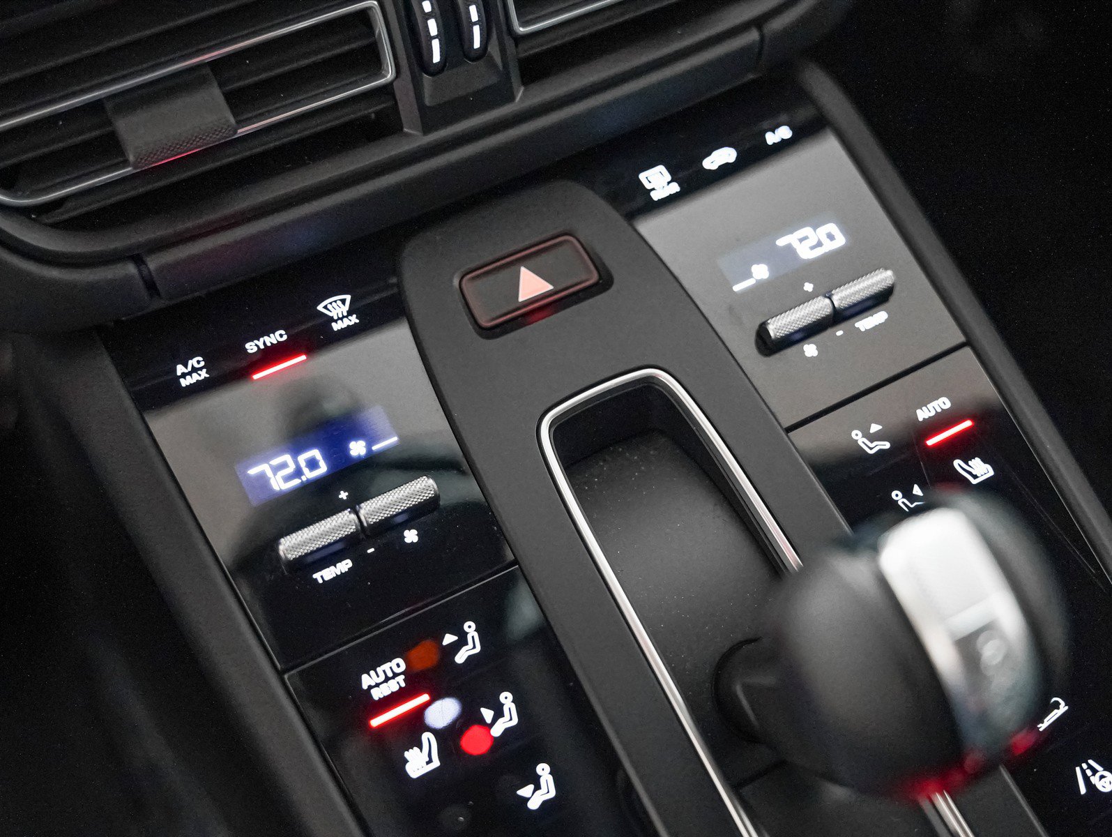 Certified 2024 Porsche Macan S image 21