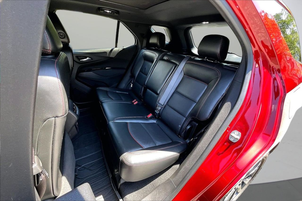 Used 2023 Chevrolet Equinox RS w/ RS Leather Package FWD image 21