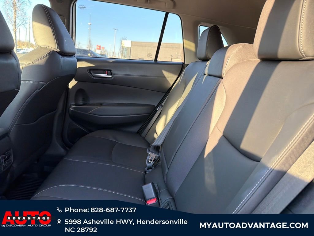 Used 2023 Toyota Corolla Cross XLE w/ Convenience Package image 31