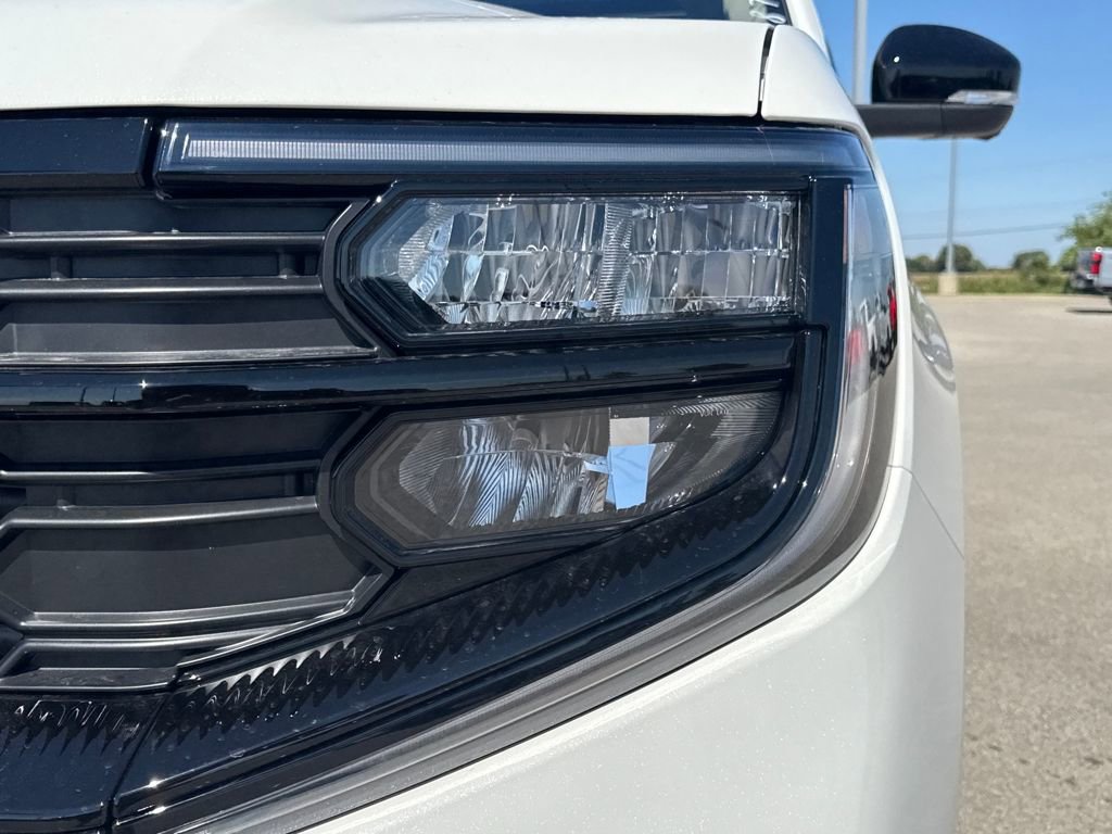 New 2025 Ford Expedition Active image 9